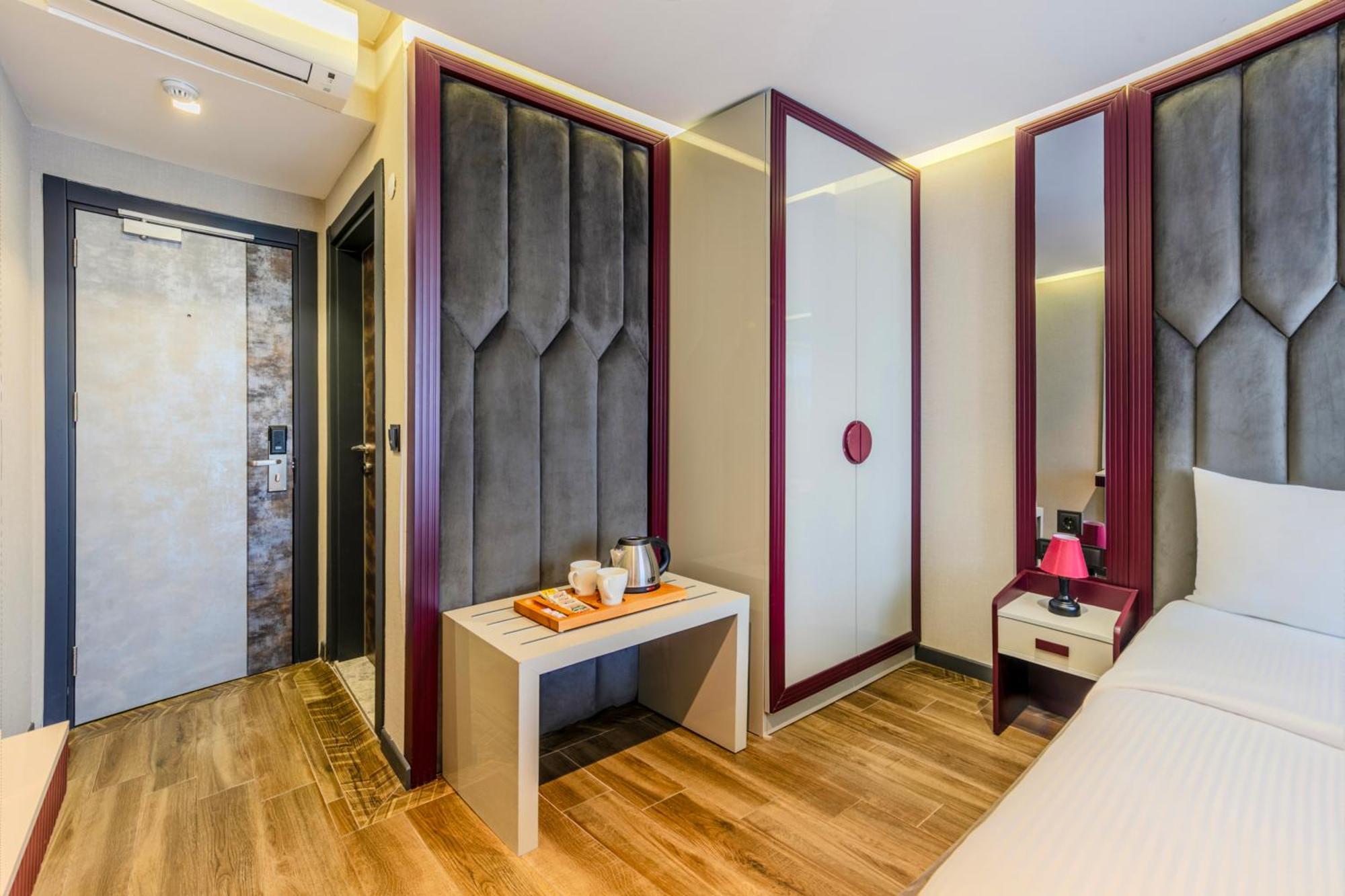 Heaven Premium Hotel Restaurant & Airport Shuttle Arnavutkoy Exterior photo